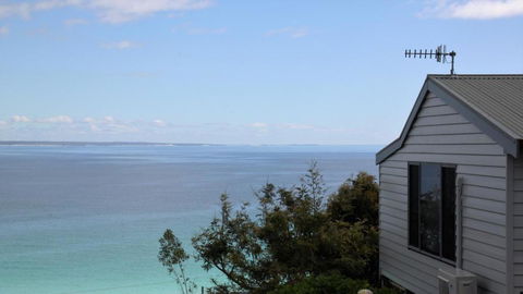 SEA EAGLE COTTAGE Amazing Views Of Bay Of Fires - Sunshine Coast Guide 3