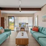 Ocean St. Holiday Apartment - Sunshine Coast Guide 0