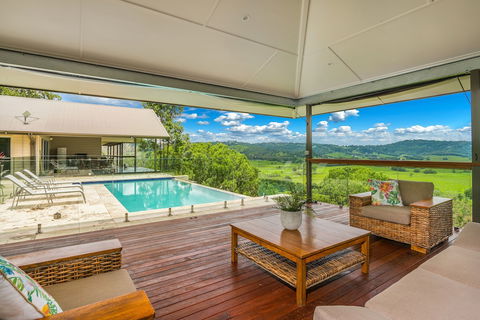 A PERFECT STAY Serene Myocum - Sunshine Coast Guide 3