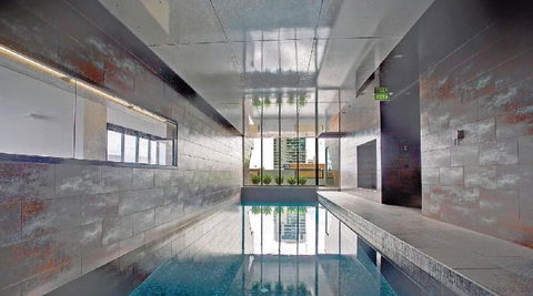 A Modern 2BR CBD Apt City Views FREE Parking - Sunshine Coast Guide 4