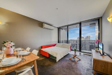 A Modern 2BR CBD Apt City Views FREE Parking - Sunshine Coast Guide 3