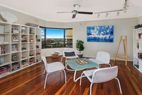 PRTFINO Ultimate Penthouse - Sunshine Coast Guide 3