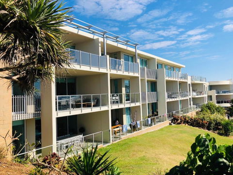 Absolute Beachfront Cabarita Beach Ocean Views 3 Bed Apartment - Sunshine Coast Guide 4