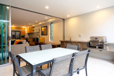 A PERFECT STAY - Your Place At Belongil Beach - Sunshine Coast Guide 3