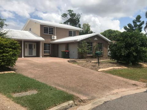 Townsville Wistaria Spacious Home - Sunshine Coast Guide 0