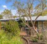 Hakea Bush Cabin - Sunshine Coast Guide