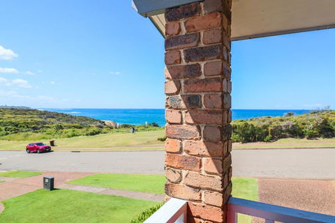 Oceanview BeachHouse - Sunshine Coast Guide 2