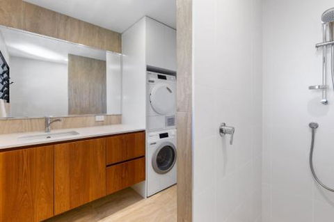 Tramican Street House - Sunshine Coast Guide 6