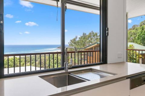 Tramican Street House - Sunshine Coast Guide 3