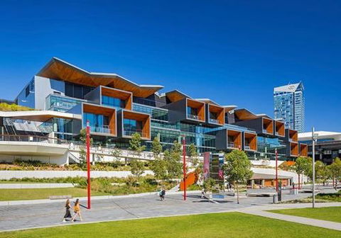 DREAM HARBOUR VIEW 2 BRM / GYM POOL & PARKING - Sunshine Coast Guide 6
