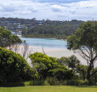Seaside Parade 9 Dolphin Point - Sunshine Coast Guide