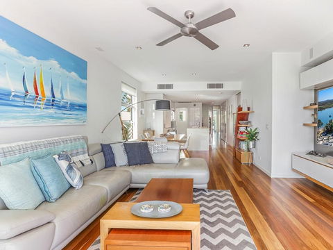 Panoramic River & Ocean Views Noosaville - Sunshine Coast Guide 5
