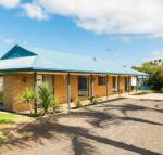 Back Beach Retreat - Sunshine Coast Guide