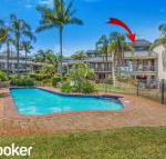 Amazing waterfront location pool beach water views tropical gardens - Sunshine Coast Guide
