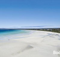 A One One Two at Island Beach - Sunshine Coast Guide