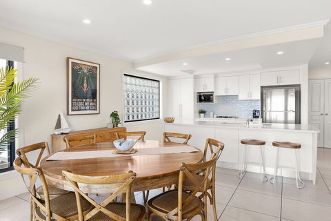 Shawhaven - Sunshine Coast Guide 6