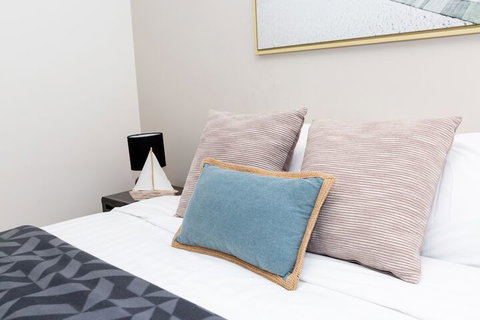 Enjoy Penthouse Living In The CBD - Sunshine Coast Guide 1