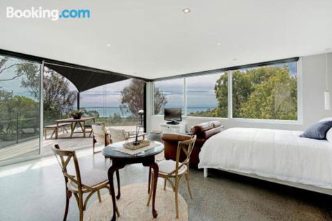 Above It All - Sunshine Coast Guide 0
