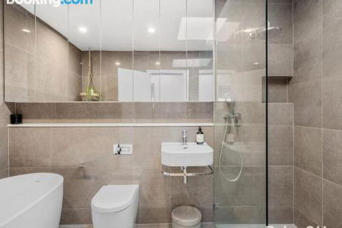 Modern Family Retreat 12 Minell Close - Sunshine Coast Guide 2