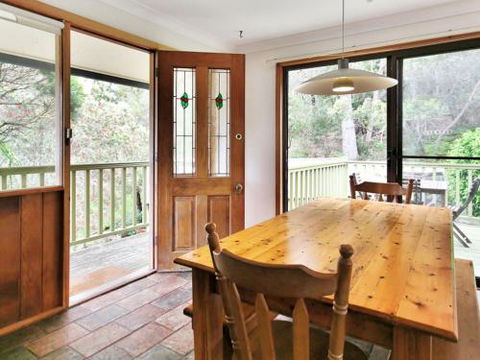 Take Time At Hyams Beach 4pm Check Out Sundays - Sunshine Coast Guide 3