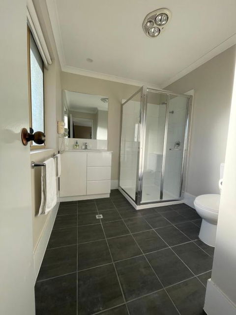 Grandis 35 - Sunshine Coast Guide 3
