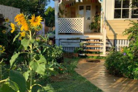 Hilltop Gallery - Sunshine Coast Guide 6