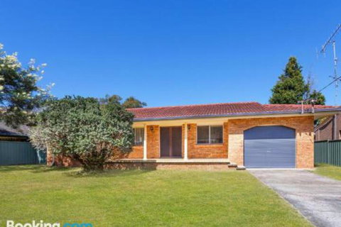 Perrumba Street Cottage - Sunshine Coast Guide 5