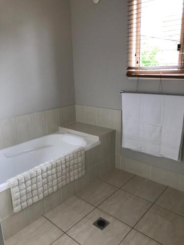 Tamborine Mountain Accommodation - Sunshine Coast Guide 6