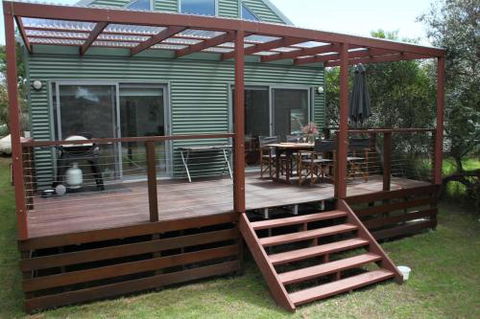 10 Anderson Avenue Sandy Point - Sunshine Coast Guide 0