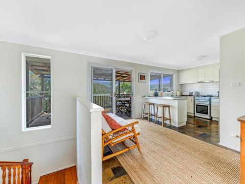 TREETOPS At WERRI BEACH Gerringong 4pm Check Out On Sundays - Sunshine Coast Guide 4