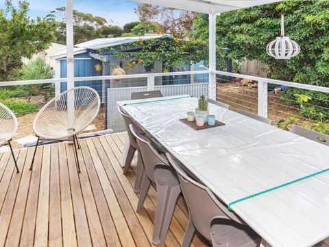 Linga Longa 20 Laronde - Sunshine Coast Guide 1