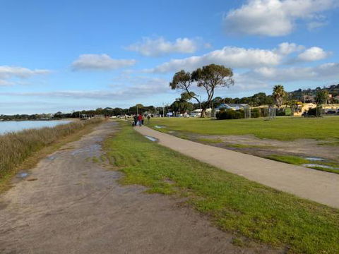 Anglesea Holiday House - Sunshine Coast Guide 1