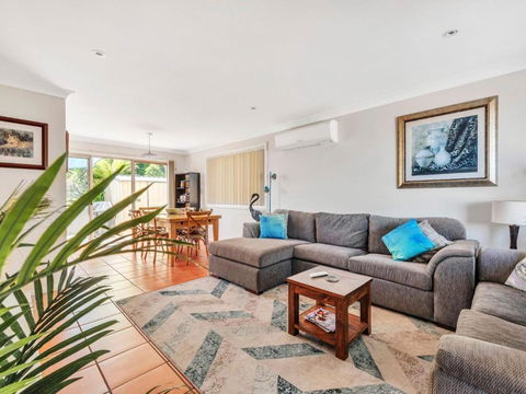 North St. 3 87 Ulladulla - Sunshine Coast Guide 4