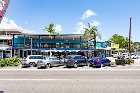 Airlie Sun & Sand Accommodation 2 - Sunshine Coast Guide 0