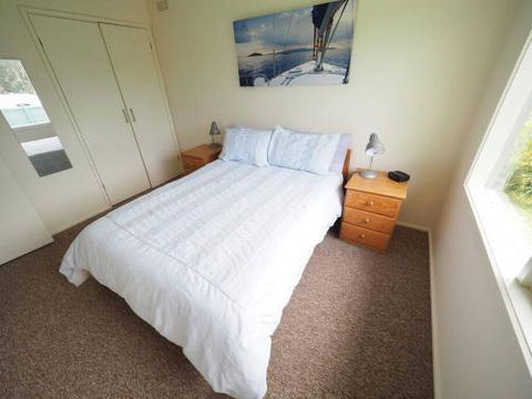 27 Beach Parade Sandy Point - Sunshine Coast Guide 1
