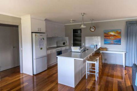 34 Ash Avenue Sandy Point - Sunshine Coast Guide 5