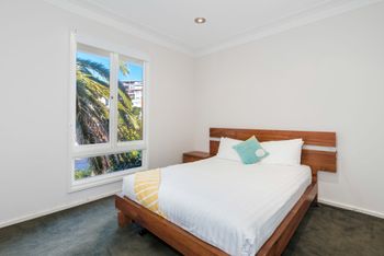 Spacious 4 Bedroom House The Hill - Sunshine Coast Guide 4