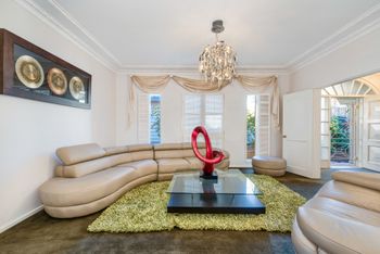 Spacious 4 Bedroom House The Hill - Sunshine Coast Guide 5
