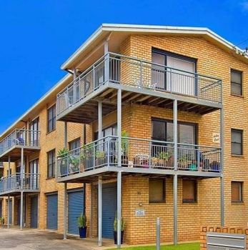 Ashley Court Unit 7 - Sunshine Coast Guide 4