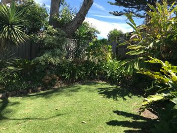 Ocean House At Mollymook - Sunshine Coast Guide 6