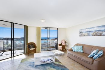 Atlantis Apartment Views For Days - Sunshine Coast Guide 2