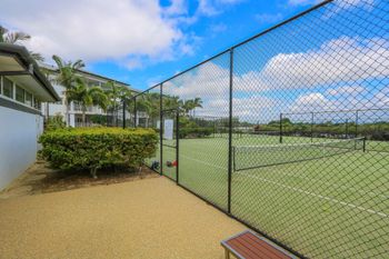 Resort Apartment On Salt Beach 6318 - Sunshine Coast Guide 5