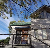 Ridge Runner - Sunshine Coast Guide