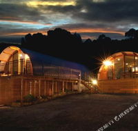 Bruny Island Accommodation 43 Degrees Beachside Studio Spa Apartments 1 - Sunshine Coast Guide