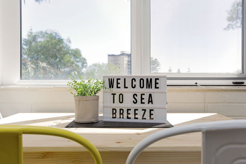 Seabreeze - Sunshine Coast Guide 2