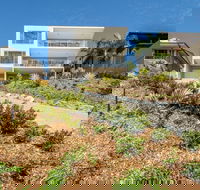Sur La Mer Four Bedroom - Sunshine Coast Guide