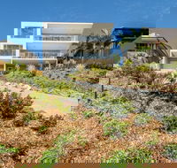 Sur La Mer Two Bedroom - Sunshine Coast Guide
