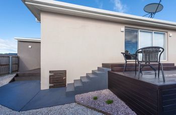 Spacious & Bright 4 Bedroom Home - Sunshine Coast Guide 5