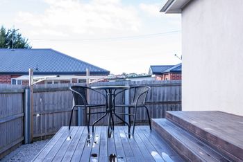 Spacious & Bright 4 Bedroom Home - Sunshine Coast Guide 6