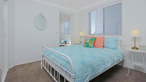 THE WHITE HOUSE - Sunshine Coast Guide 2